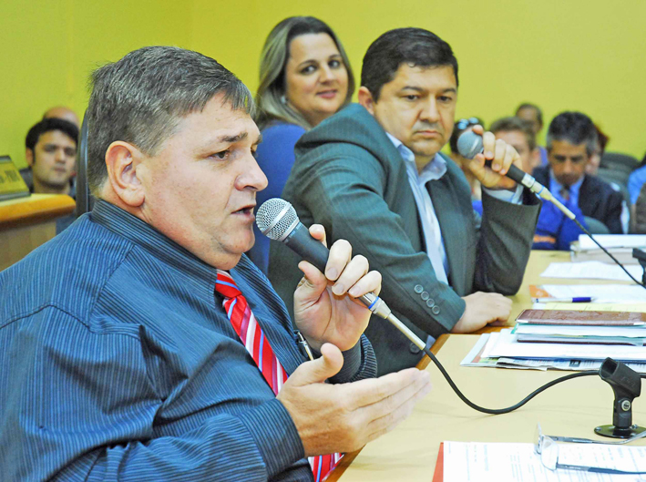 Vereador Juliani apresenta requerimentos e pedido de informações