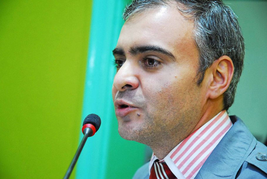 Vereador questiona sobre andamento do projeto Cesta Cultural em Santo Ângelo.