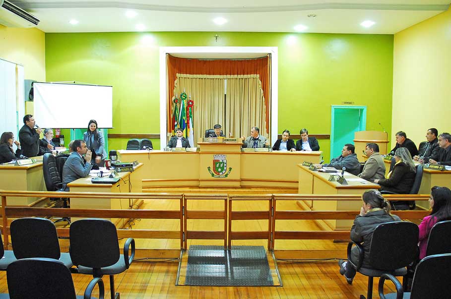 Legislativo aprova auxílio financeiro para as festividades em homenagem ao Dia do Colono e Motorista