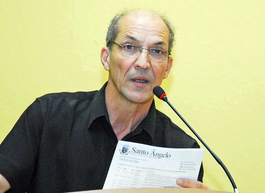 Vereador Martins solicita informações quanto ao serviço prestado pelos agentes de saúde do município.