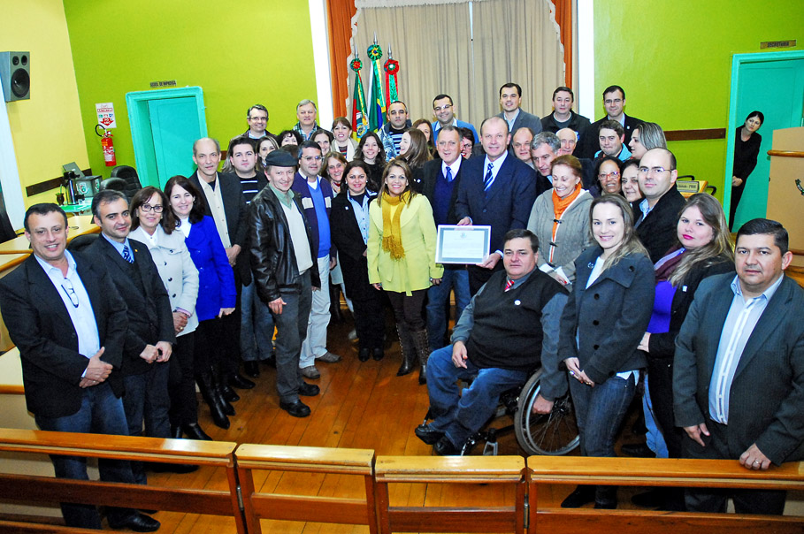 URI Santo Ângelo recebe homenagem no Legislativo Municipal