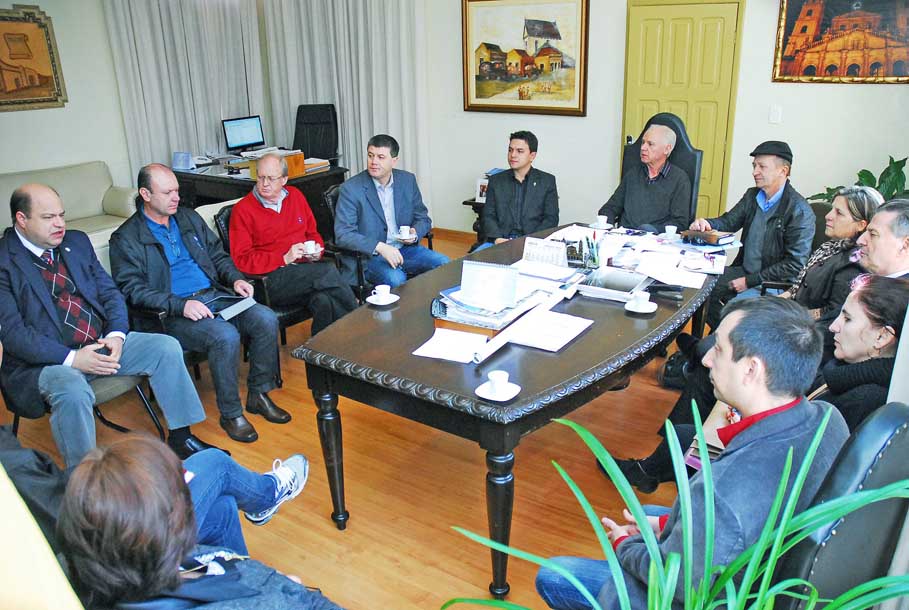 MUNICÍPIO BUSCA SE QUALIFICAR PARA TRAZER CURSO DE MEDICINA