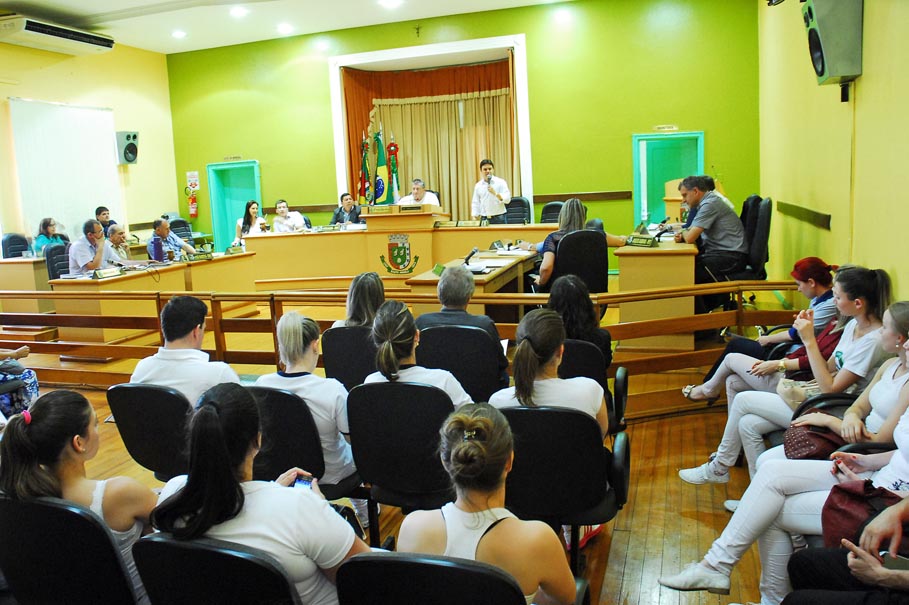 Vereadores são favoráveis à inclusão de Biomédico e de Fisioterapeuta no quadro de servidores do município.