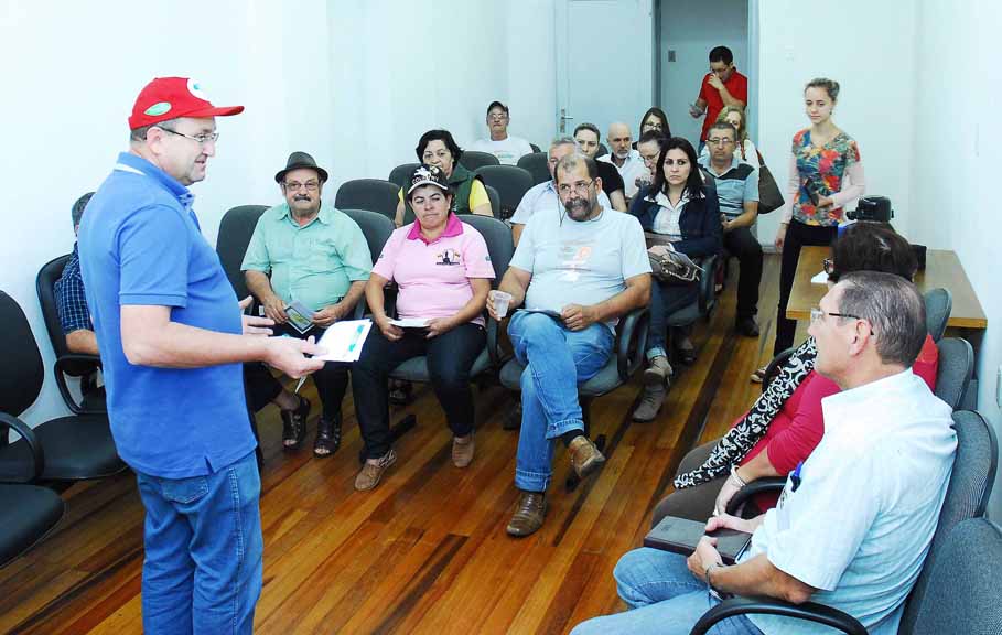 Legislativo Municipal foi sede de encontro para apresentação de propostas da candidata a diretora da UFFS campus Cerro Largo