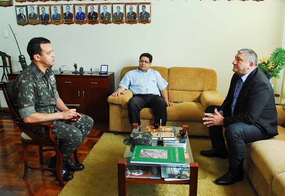 Equipe Sub-17 da ASAF consegue apoio do Exército Brasileiro