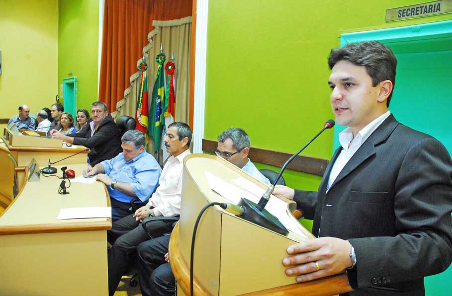Poder Legislativo de Santo Ângelo realiza sessão alusiva aos 25 anos da ARFOM