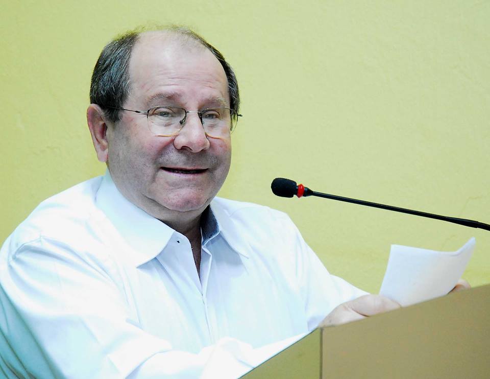 Câmara concede título de cidadão honorário ao Padre Rosalvo Frey