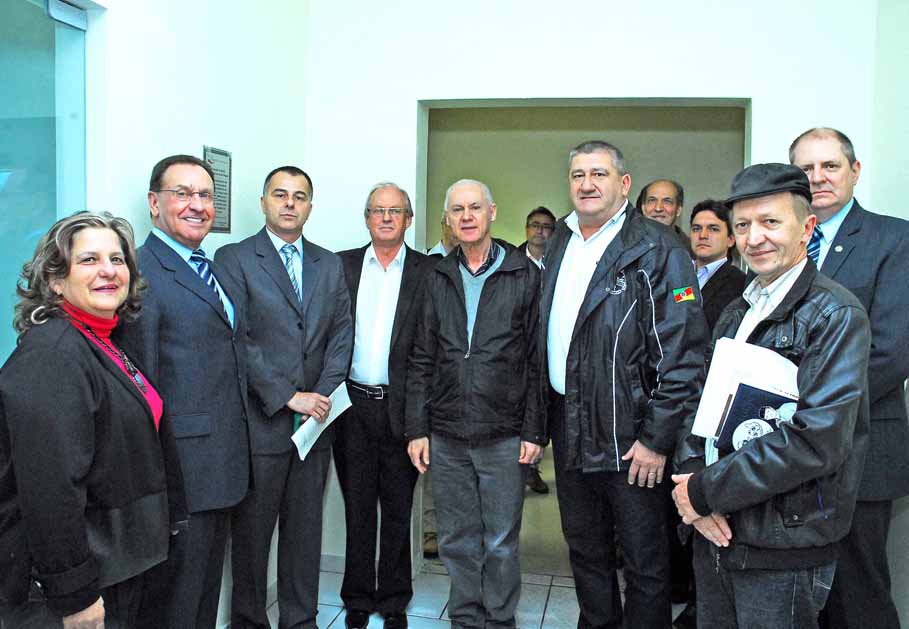 Legislativo participa da inauguração da cozinha e refeitório do HSA