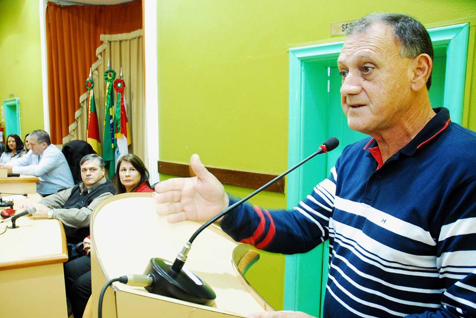 Legislativo realiza sessão para entrega da Medalha Mérito Funcional 