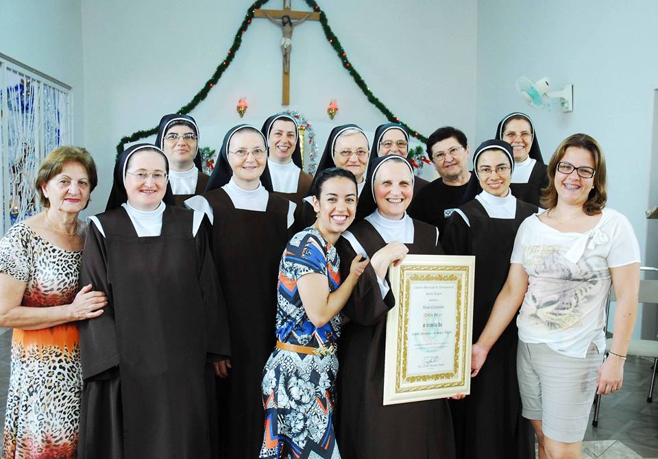 Legislativo concede título de Cidadã Honorária à Irmã Paula do Bom Pastor.