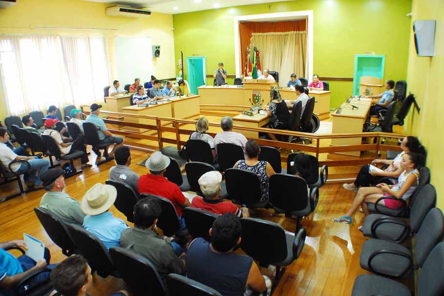 Contratação emergencial para reparos nas estradas pode minimizar transtornos dos agricultores