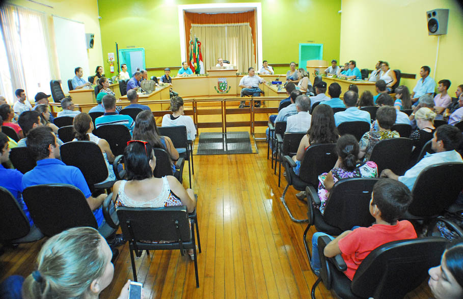 Câmara de Vereadores busca estabelecer ajustes no serviço de transporte escolar 
