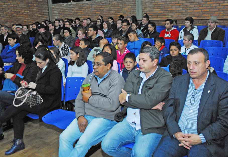 Legislativo acompanha a abertura oficial da Semana do Meio Ambiente 2016