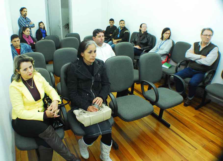 "Diálogos com a Comunidade" 