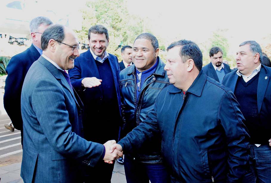 Demandas da região tiveram destaque durante encontro entre o vereador Vando e o Governador do Estado