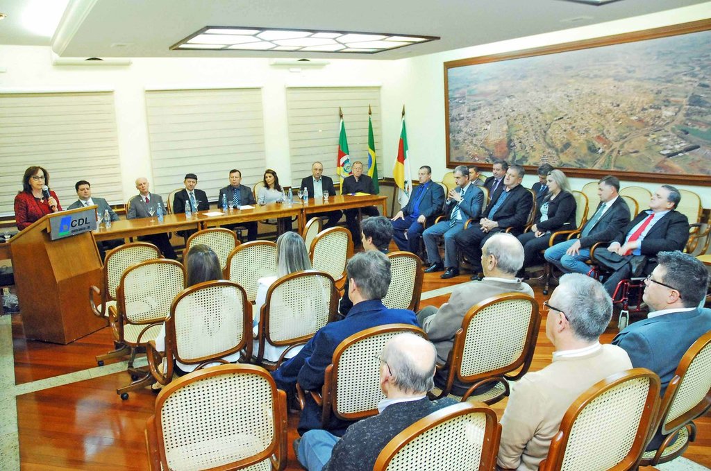 CDL recebe homenagem da Câmara de Vereadores