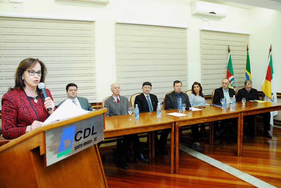 CDL recebe homenagem da Câmara de Vereadores