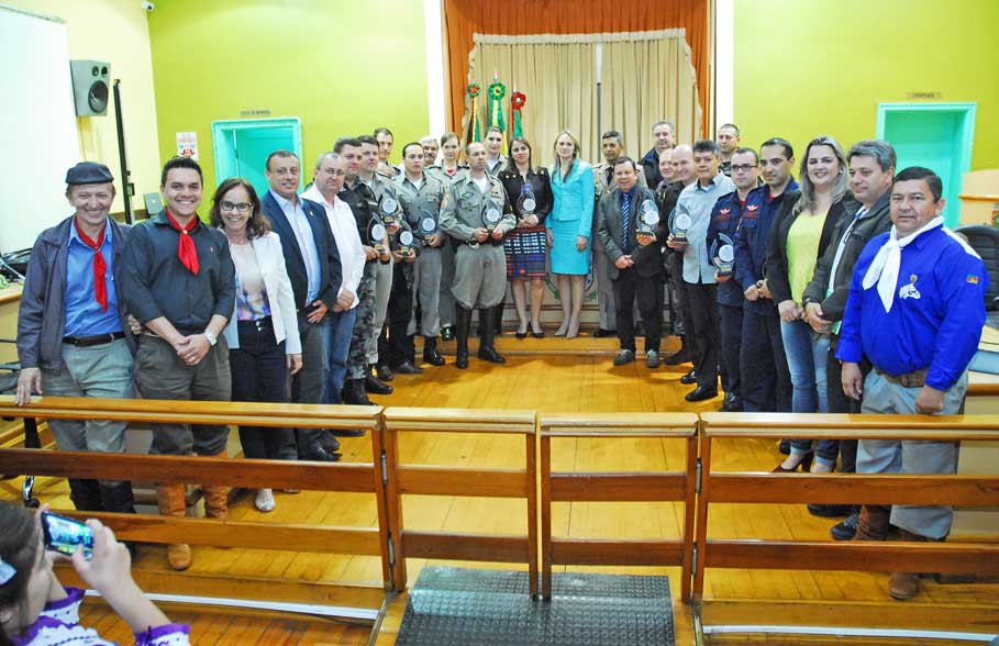 16 Servidores são homenageados com o Prêmio Mérito da Segurança Pública 