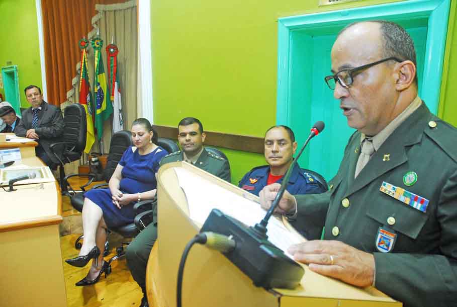 Câmara de Vereadores concede título de Cidadania Honoraria ao Sargento Apolinário dos Santos