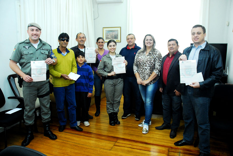 Moção de Aplausos é concedida aos integrantes do Grupo Musical Amigos da Brigada 