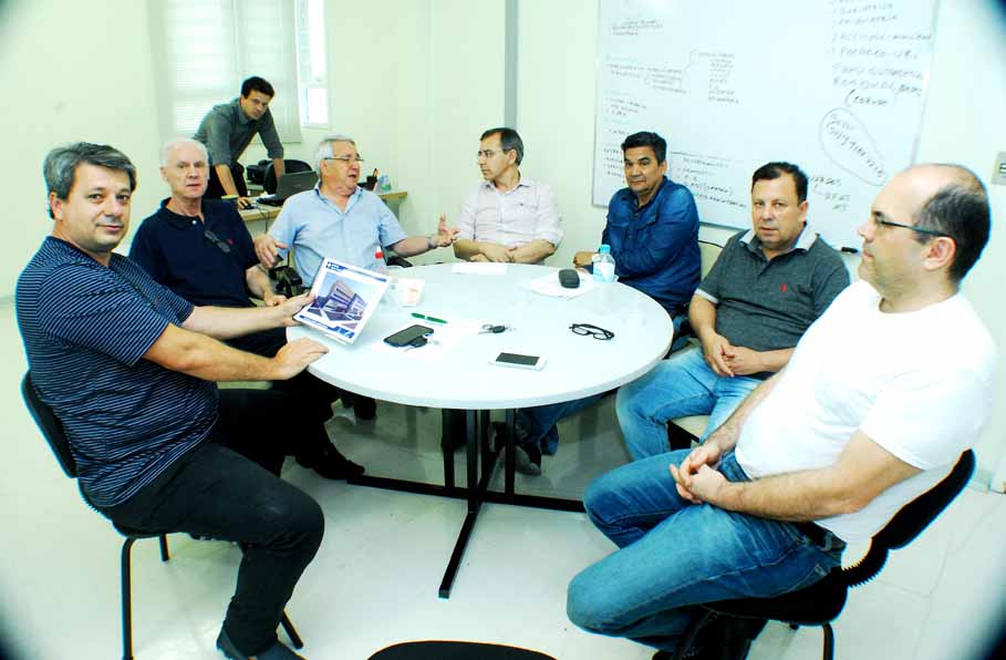 HSA faz balanço de investimentos e solicita doação de área para instalação da lavanderia hospitalar