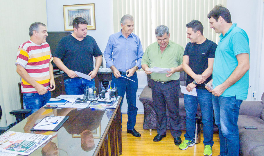  Vereadores recebem visita do patrão do CTG 20 de Setembro