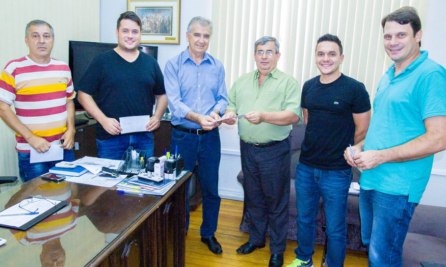  Vereadores recebem visita do patrão do CTG 20 de Setembro
