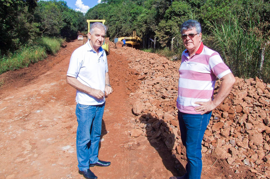 Presidente do Legislativo, Adolar Queiroz, acompanha obras nas estradas do interior  