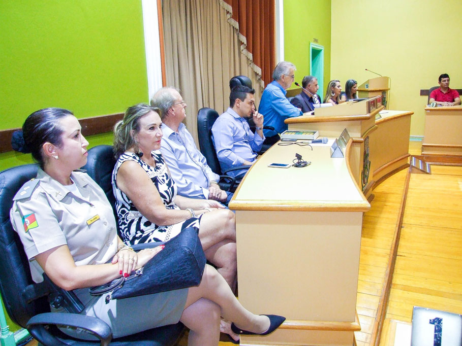 Em Sessão Especial, Legislativo celebra o Dia Internacional da Mulher