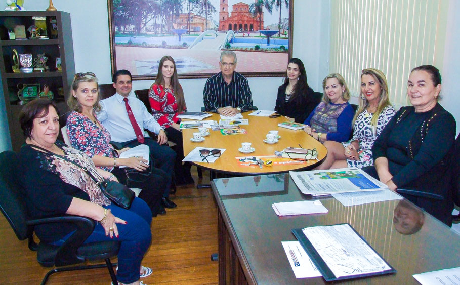 Câmara de vereadores de Santo Ângelo recebe entidades ligadas a campanha "Quebrando o Silêncio"