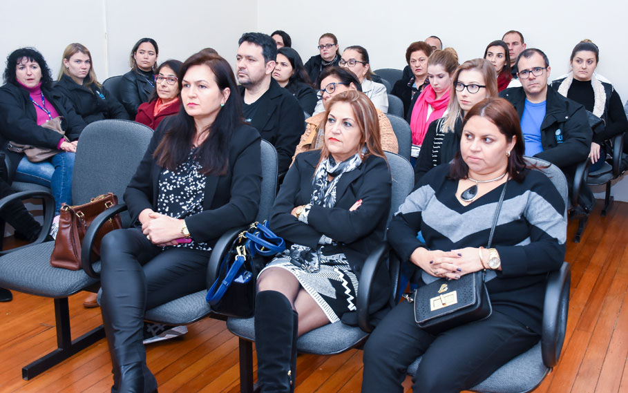 URI recebe homenagem durante sessão no Legislativo Municipal 
