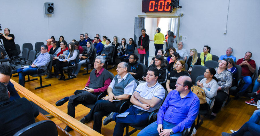 Projeto que prevê novas exigências para realização de Feiras Itinerantes  é encaminhado como sugestão ao Executivo 