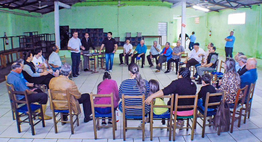 Legislativo e Executivo anunciam obras de pavimentação asfáltica no Bairro Kurtz