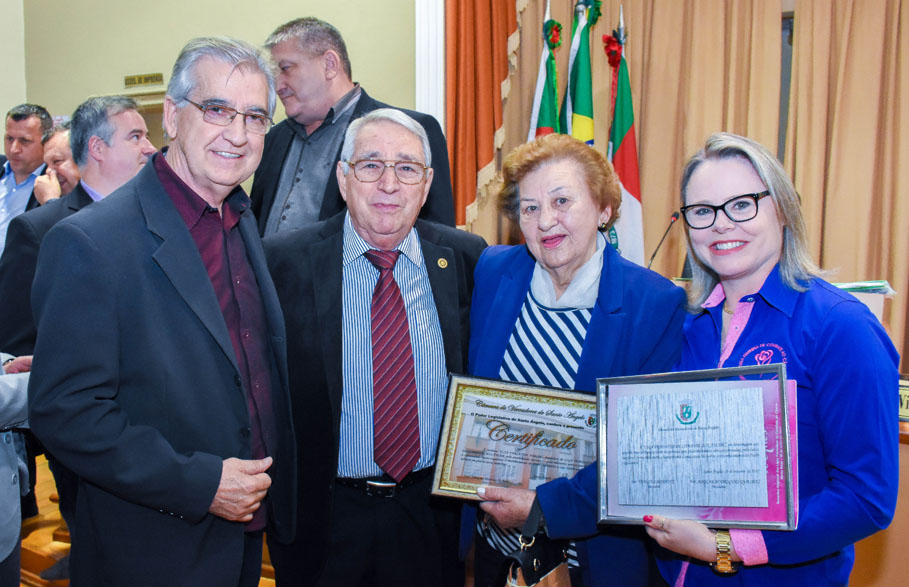 Poder Legislativo presta homenagem à Liga Feminina de Combate ao Câncer de Santo Ângelo 