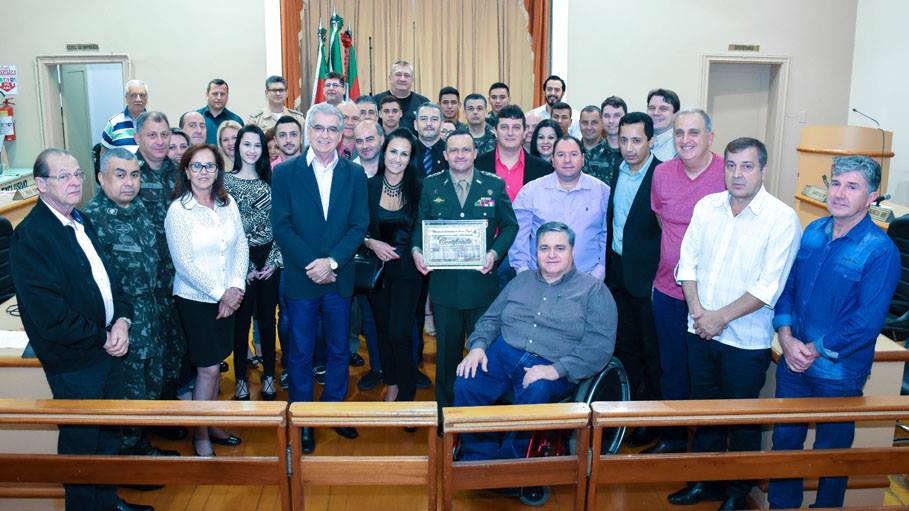 Em sessão especial, Câmara de Vereadores presta homenagem ao Cel Marcelo Baptista Vargas  