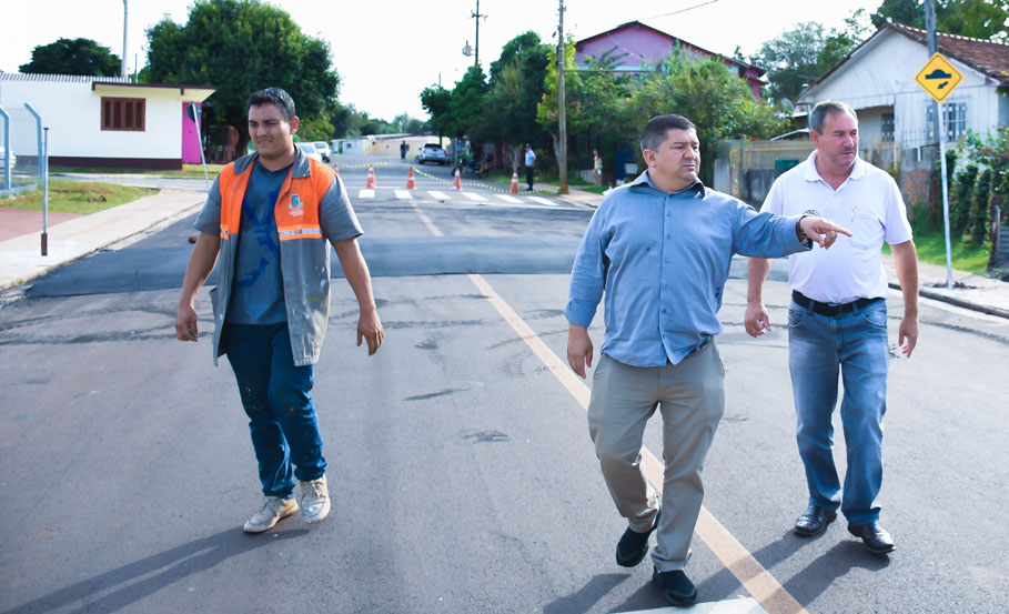 Governo Municipal atende solicitação da Câmara e instala Faixa Elevada em frente à Creche do Bairro Cristal