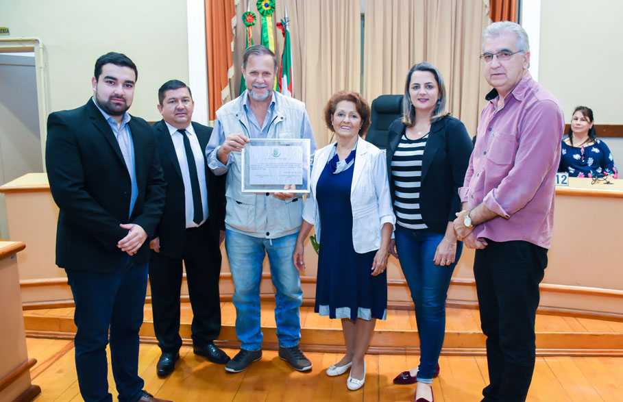 Legislativo de Santo Ângelo presta homenagem ao SINPRO/RS 
