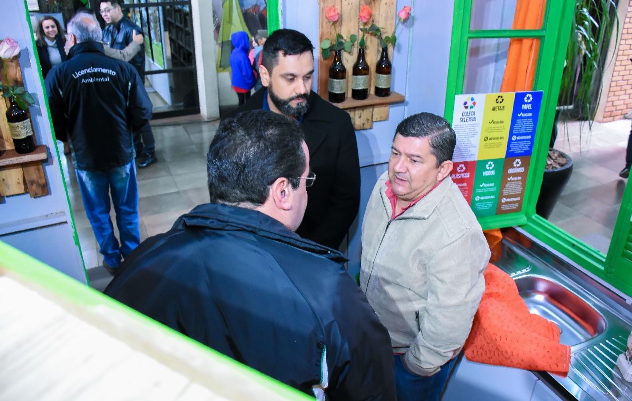 “NOS CAMINHOS DO LIXO”: Legislativo acompanha abertura da Exposição Interativa que destaca a importância da separação correta do lixo