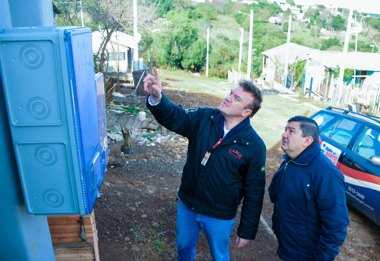 Mais de 30 novos pontos de energia no bairro Neri Cavalheiro devem ser ligados na próxima semana