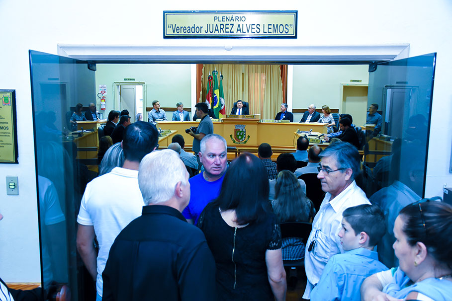 Hermes Antônio Marchetti recebe título de Cidadão Honorário da Câmara de Vereadores