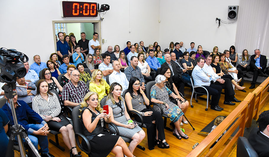Hermes Antônio Marchetti recebe título de Cidadão Honorário da Câmara de Vereadores