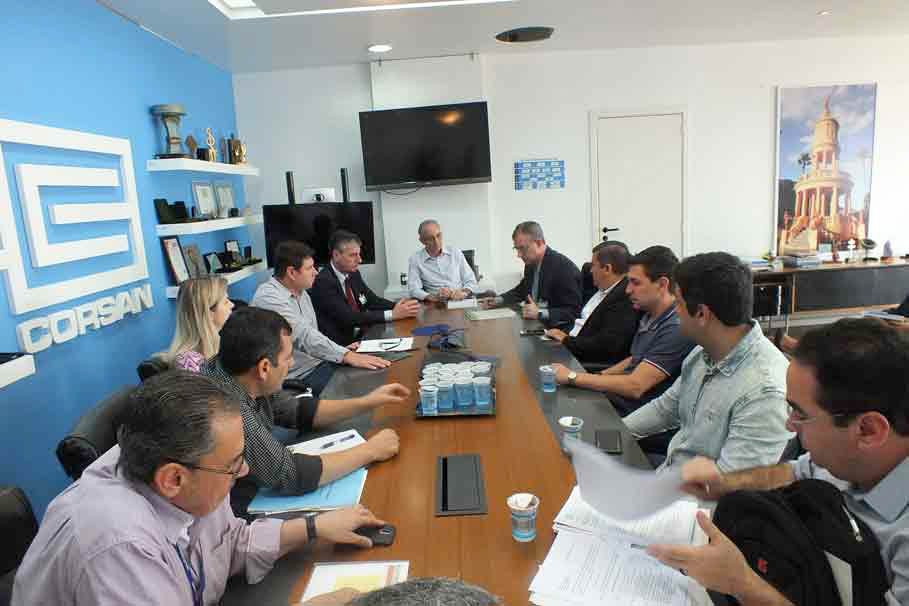Legislativo e Executivo apresentam contraproposta à diretoria da Corsan