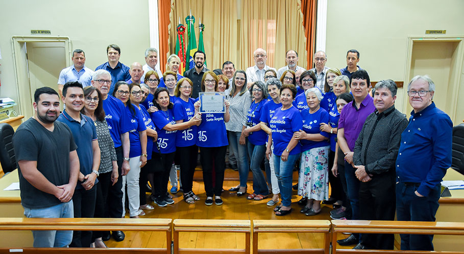 Programa Maturidade Ativa recebe homenagem pelos seus 15 anos