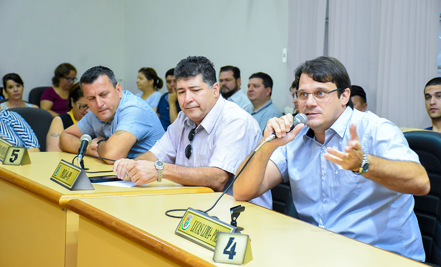 VEREADORES SE MOBILIZAM JUNTO À COMUNIDADE PELA PERMANÊNCIA DA 14ª CRE EM SANTO ÂNGELO