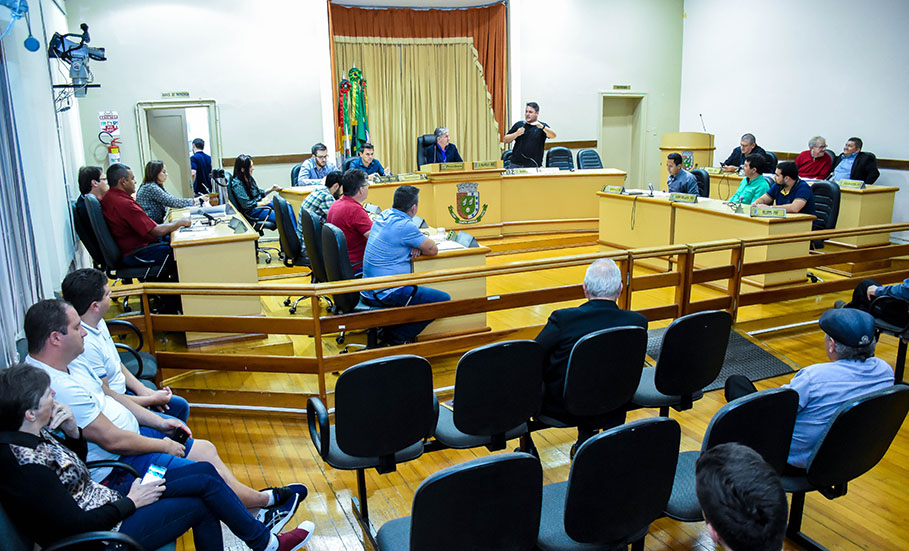 Aprovado projeto do Executivo Municipal que autoriza contratação emergencial e temporária 