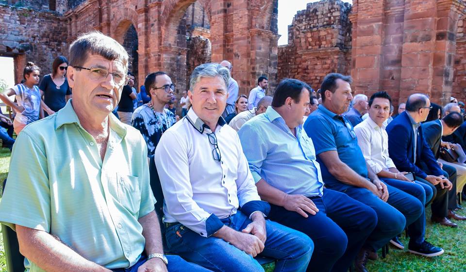 Legislativo presente em evento que celebrou investimentos para a cultura e o turismo missioneiro