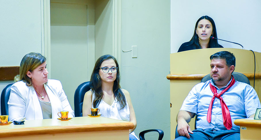 Secretaria Municipal de Cultura recebe homenagem da Câmara de Vereadores