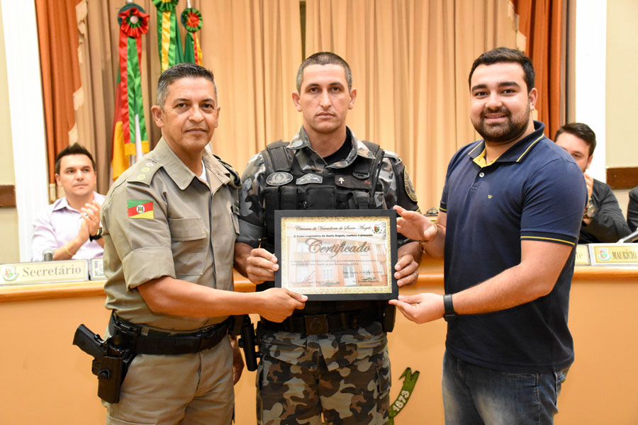 Polícia Civil e Brigada Militar recebem homenagem no Legislativo Municipal