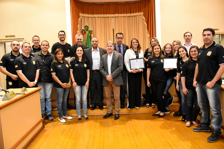Polícia Civil e Brigada Militar recebem homenagem no Legislativo Municipal