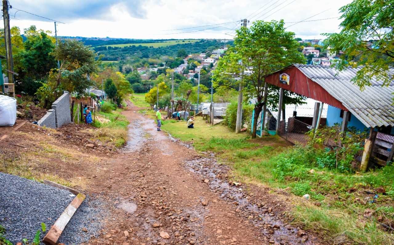 Vereadores da Mesa Diretora visitam obras no Bairro Leonel Brizola 